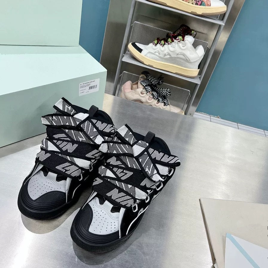 Athletic skate shoes