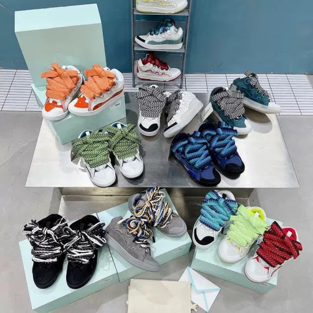 Athletic skate shoes