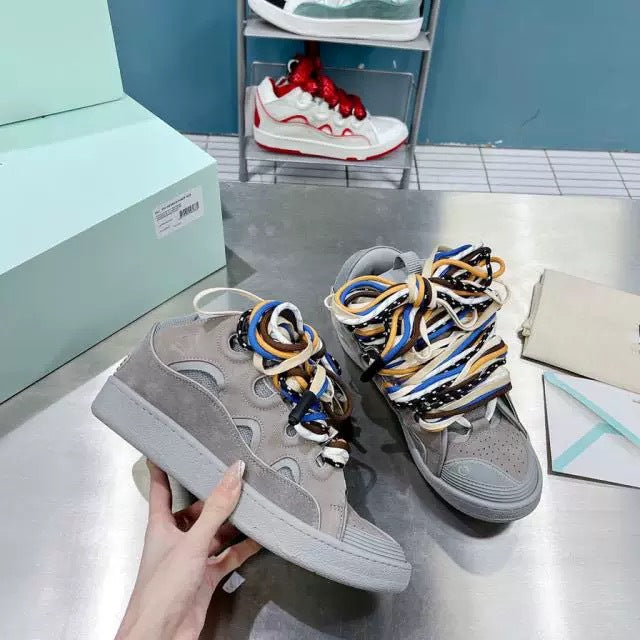 Athletic skate shoes