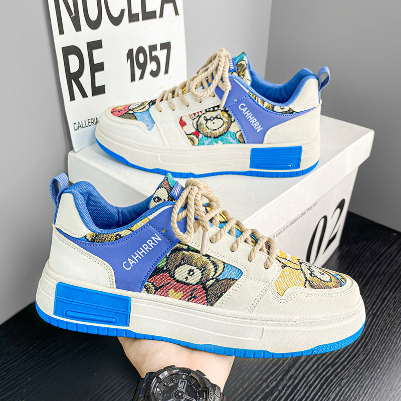 Niche-style summer skate-style sneakers—trendy, sporty shoes for students.